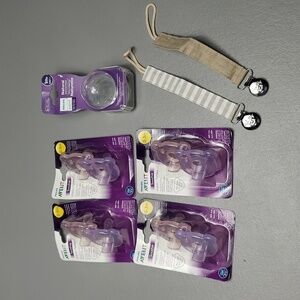 New philips Avent bundle of 7 pacifier, bottle nipples and pacifier clips 0-3M